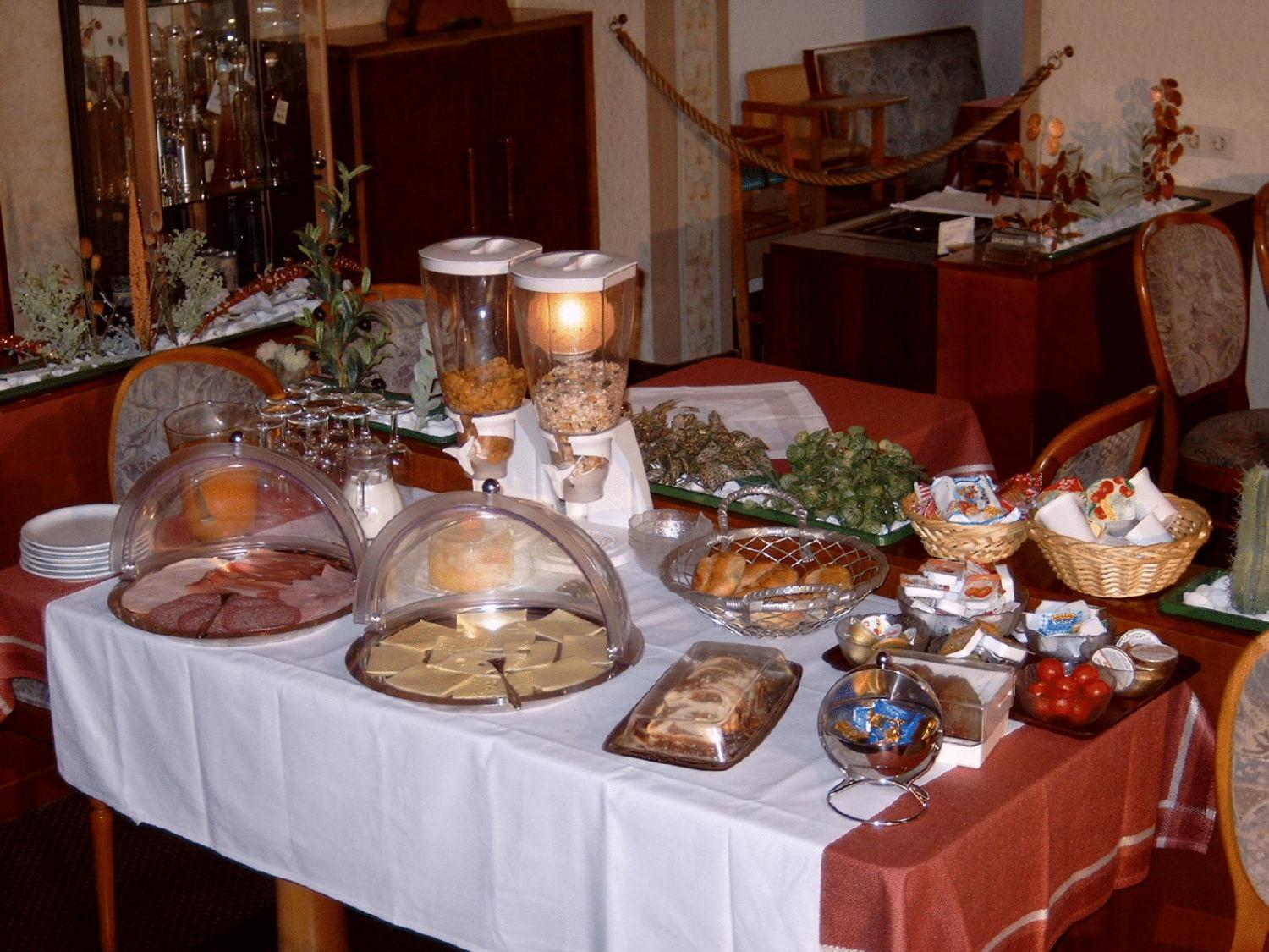Hotel Pizzeria Venezia Sohren エクステリア 写真