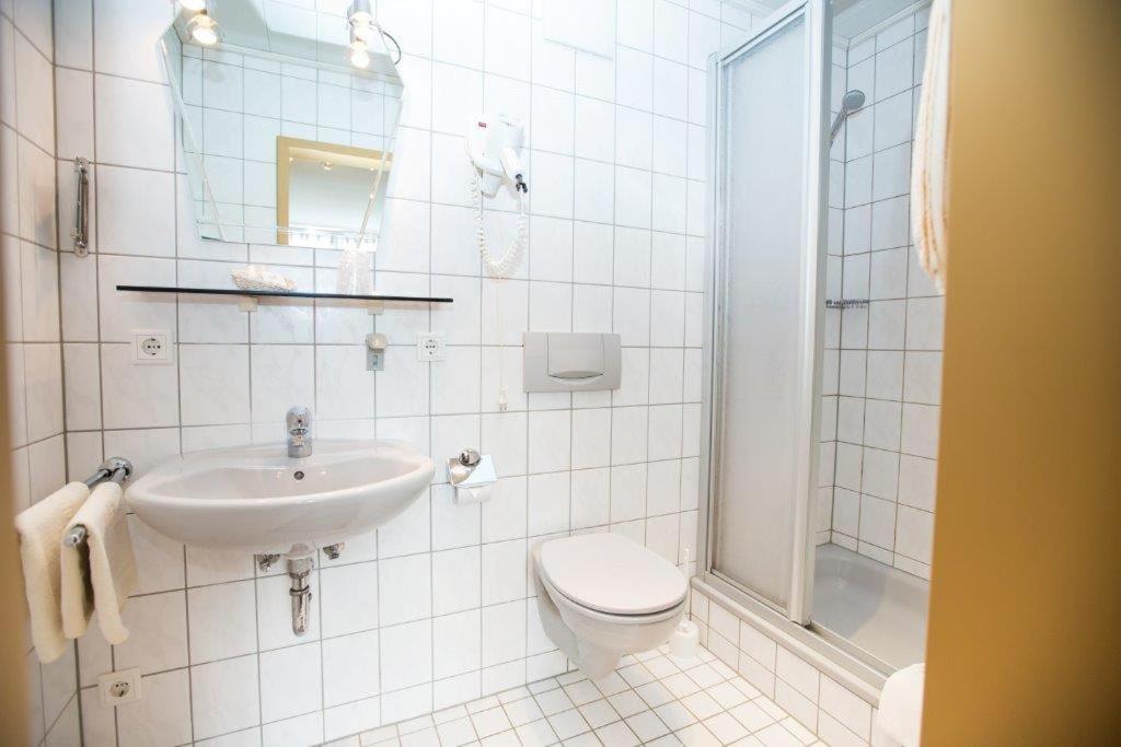 Hotel Pizzeria Venezia Sohren エクステリア 写真